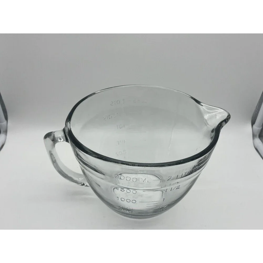 Pampered Chef Glass Measuring Bowl 8 Cup 2 Quart